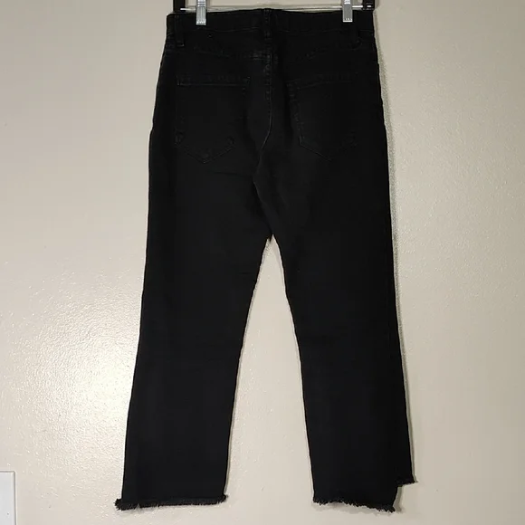 Who What Wear Raw Hem Frayed Cropped Black Jeans size 6 - Picture 3 of 8